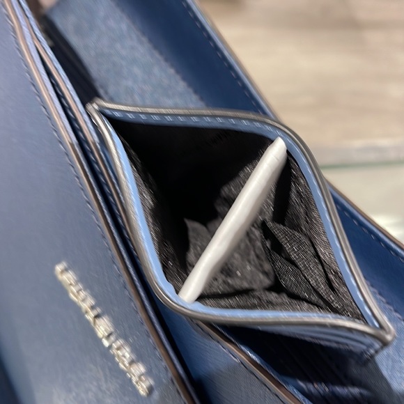 Michael Kors Cooper Graphic Logo Tall Card Case Denim Multi 36S3LCOD2B
NWT - Picture 7 of 16